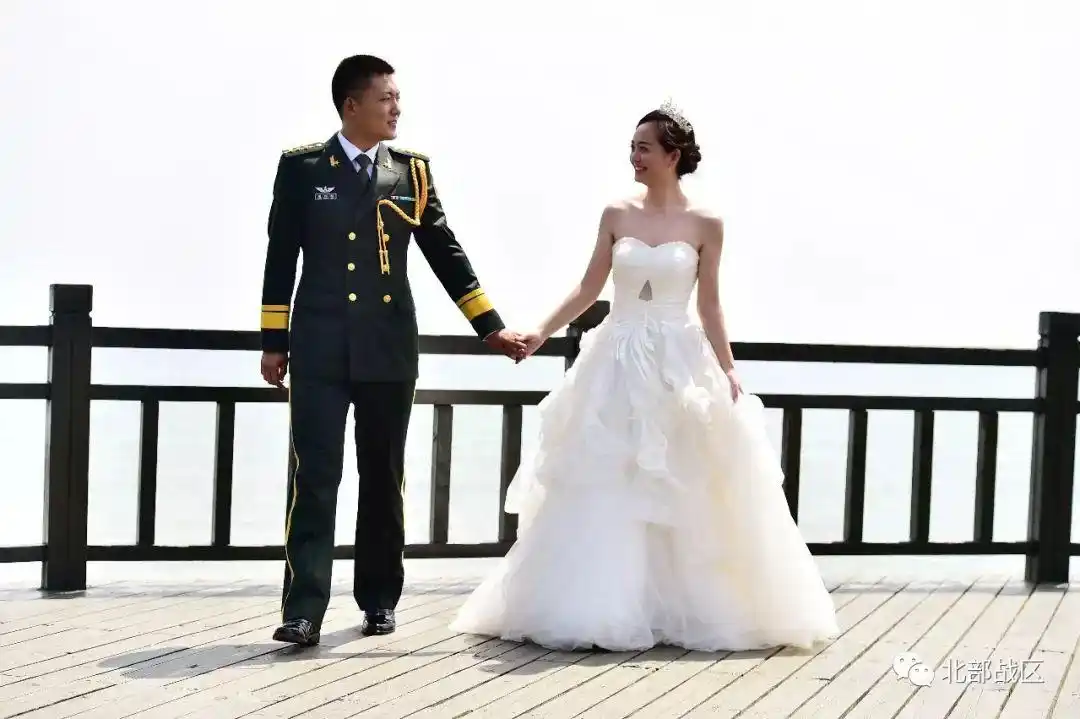看一大波史上军营最美婚纱照来袭你hold的住吗