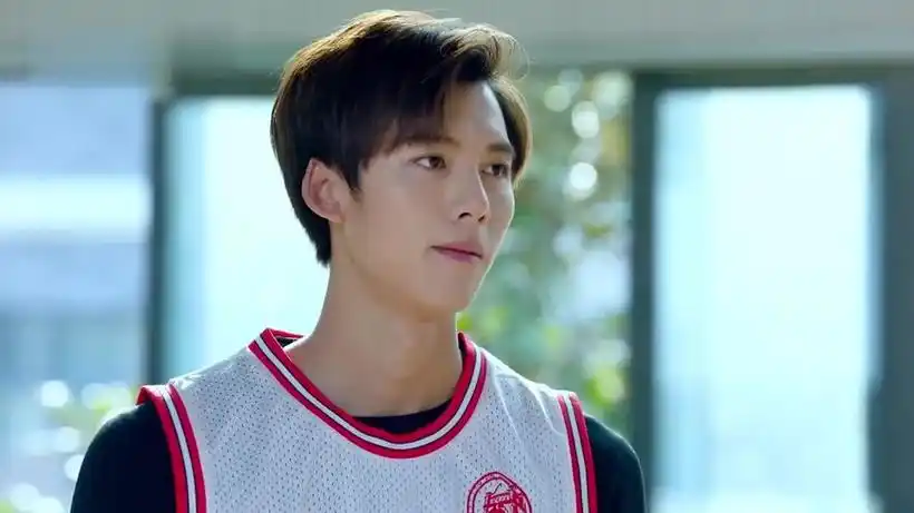 邓超元王梓薇热血集结,上演热血高能的"篮球热恋"!