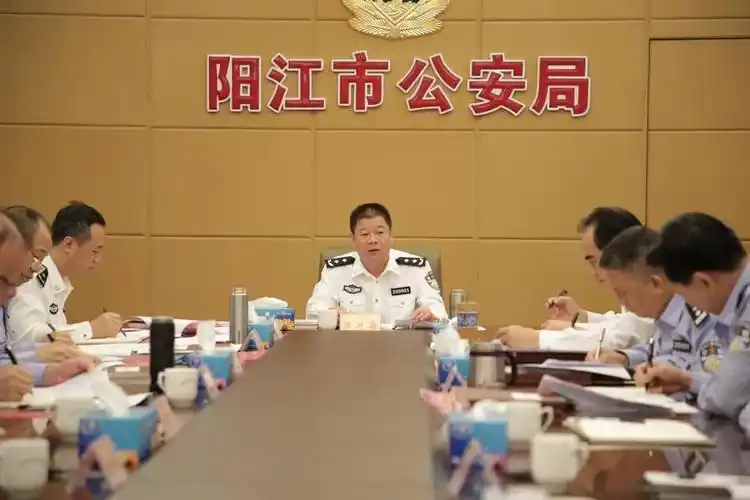 获悉案情后,副市长,市公安局长梁进海对该案高度重视,指示刑警支队