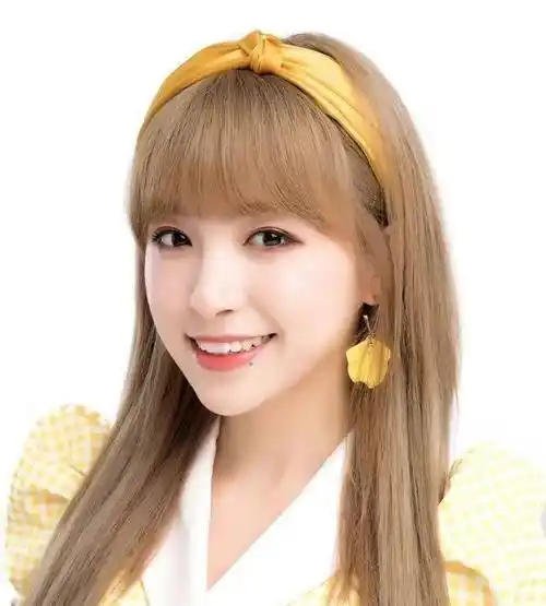 孔肖吟:经历了一场很冒险的梦孔肖吟形容在团的8年是"一场很冒险的梦"