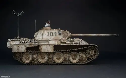 德国豹式中型坦克d型(田宫)