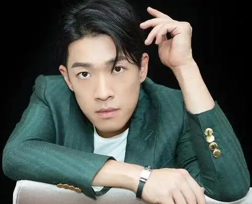 被亲爹嫌弃太丑,不适合当演员,张博宇的回击手段太痛快