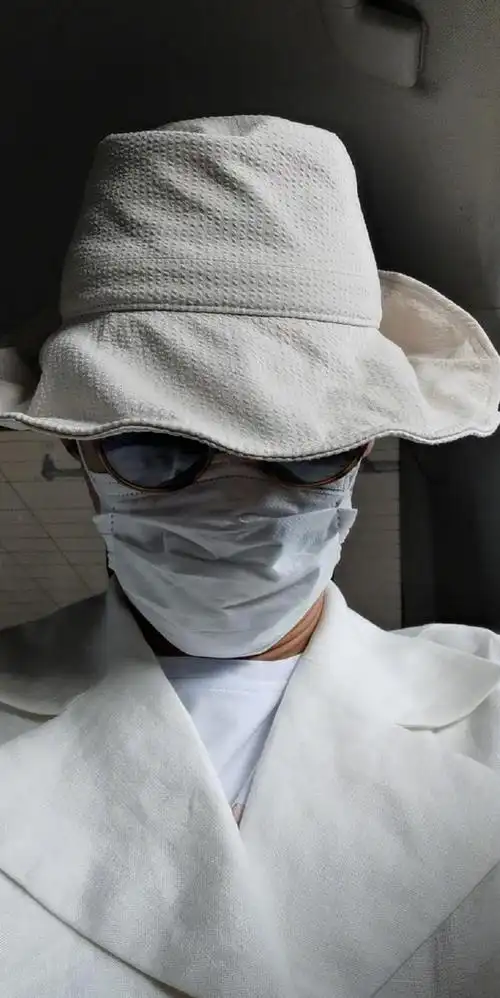 38岁袁弘晒近照戴妈妈帽子完全认不出姚晨神补刀更亮眼