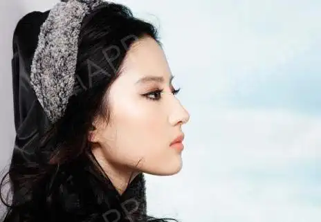 刘亦菲,侧脸很美,超凡脱俗