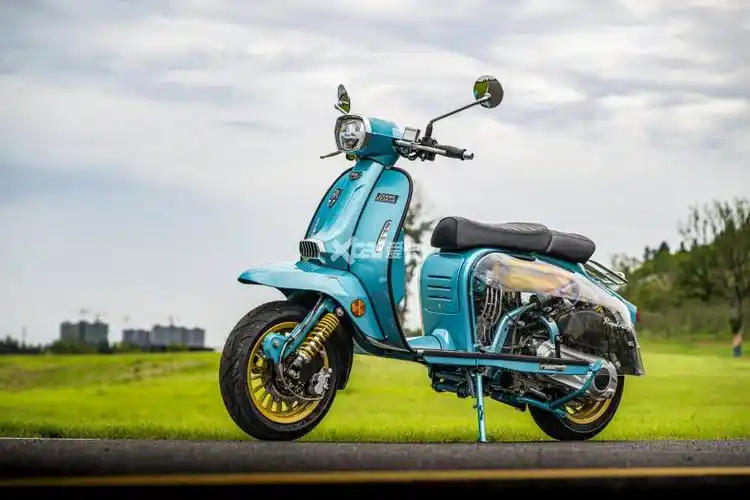 懂复古更懂潮流试驾royalalloygp150