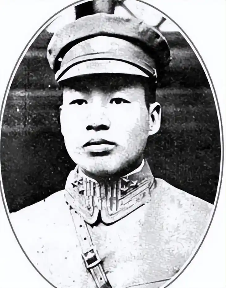 "傻儿师长"范绍增:抗战炸死日军中将,病逝后却一直无法下葬