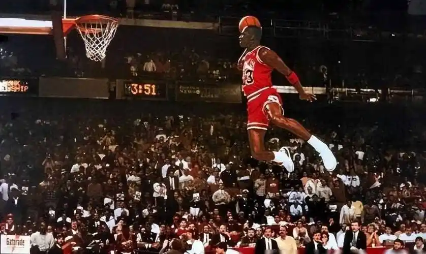 原创关于乔丹能在空中停留3秒科比缺乏天赋詹姆斯技术欠佳等说法