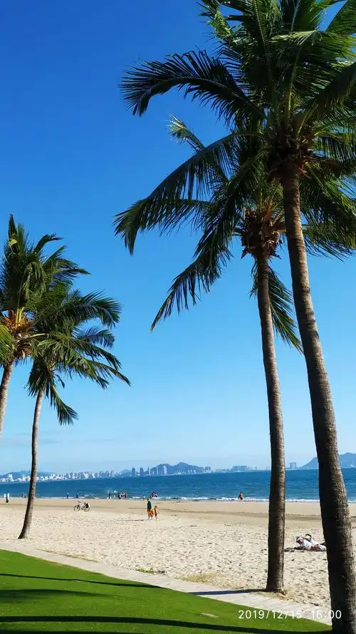 海南自由行(五):海南三亚椰梦长廊海滩,亚龙湾海滩风光(2019.12.