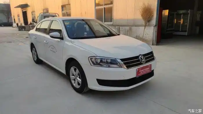 出17年白色朗逸