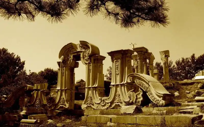 火烧圆明园的罪魁祸首是英国牛津的高才生,3年后葬身火海