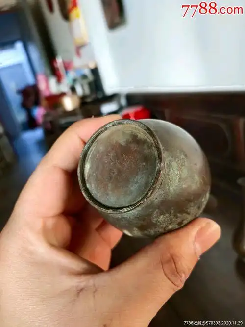 清代铜花瓶一对,素雅,器型漂亮