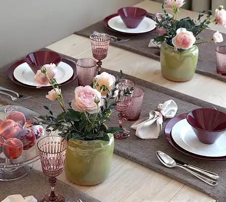 现代餐桌餐具盘子id166142447