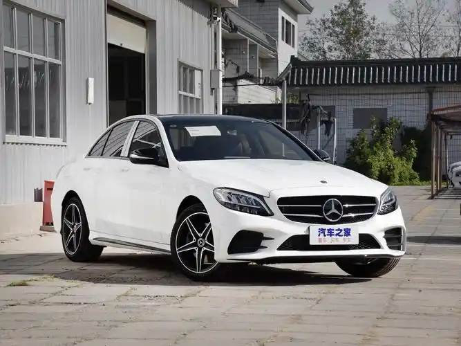 奔驰的车型基本都很好看,但从价位和外观来讲我觉得cla还是很合适的