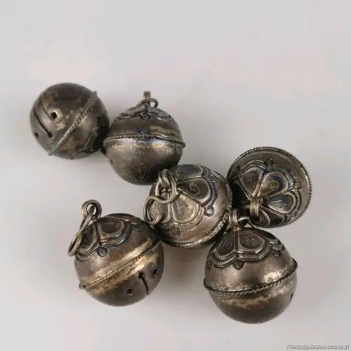 清代银铃铛纯银錾刻花卉小铃铛