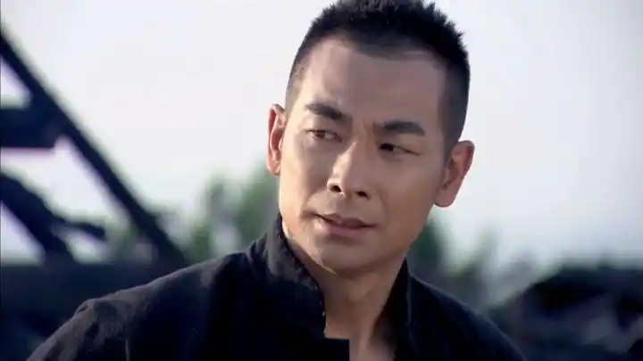 《铁血红安》赵文卓少年希望你快乐!