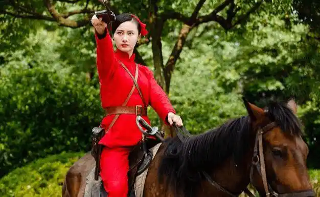 1953年,我军活捉西南女匪首程莲珍,为何公审之后又将她释放?