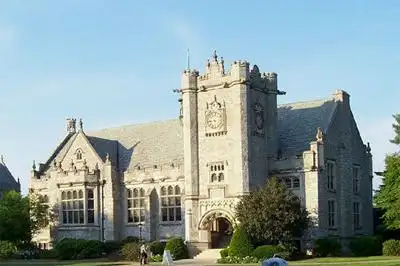 美国五大神秘的女子学院盘点