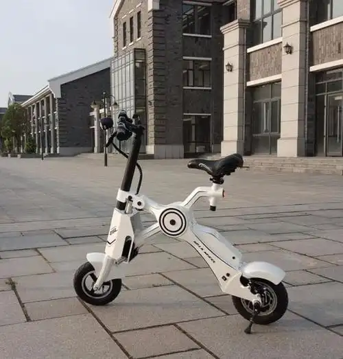 穿在脚上的"最小电动车",速度"惊人",你会心动吗?