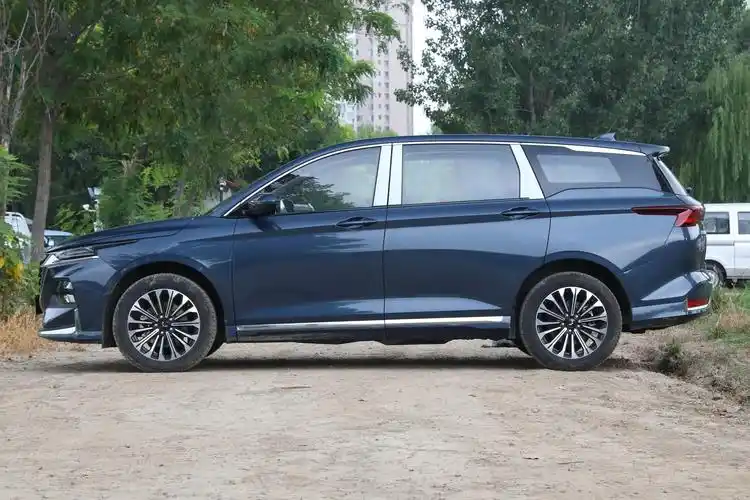 五菱凯捷新增车型上市,1.5t cvt,售价10.98-11.98万元