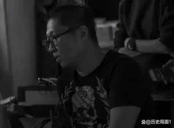 四川美女群演20年嫁香港导演拍视频吸粉千万如今成人生赢家