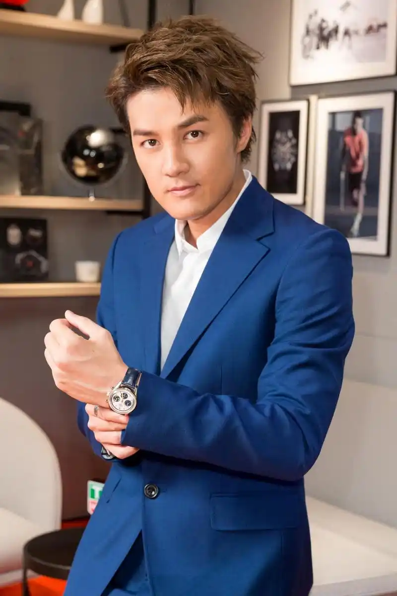 吴克群表现优雅 个性诠释复刻限量之作