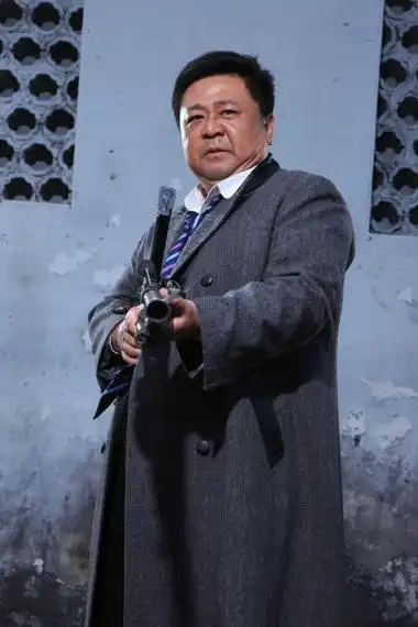 《猎狼人》梁冠华黄海冰开战