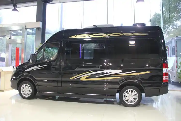 新凯奔驰斯宾特商务车