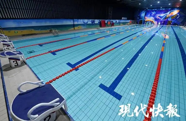 预计5月底开馆南京这所中学增添一网红游泳馆还有大蓝鲸哦