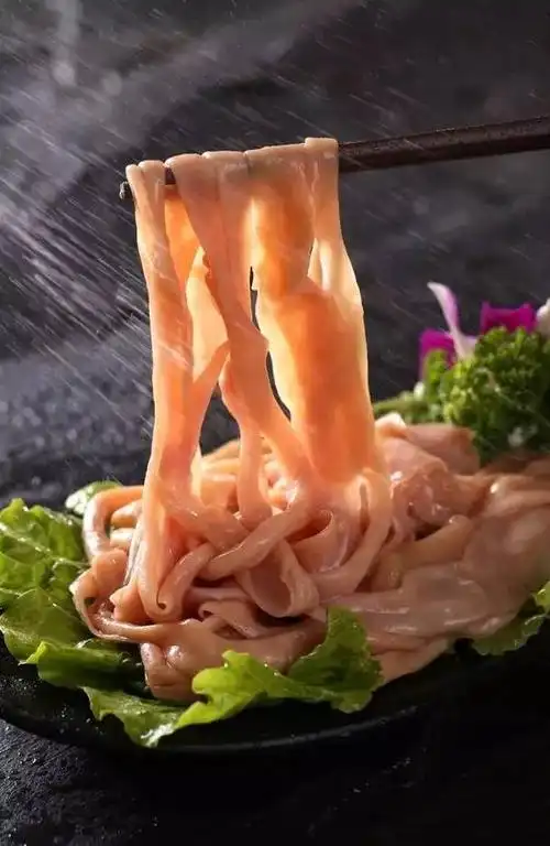 德庄脆鸭肠 采用新鲜的鸭肠经特殊工艺制作而成,色泽粉红透亮,口感