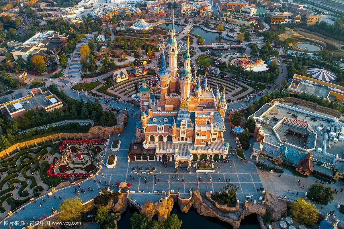航拍 上海迪士尼乐园 奇幻童话城堡