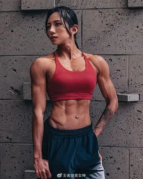 天使面孔,魔鬼身材,有质感,身体每个部位肌肉线条都很棒