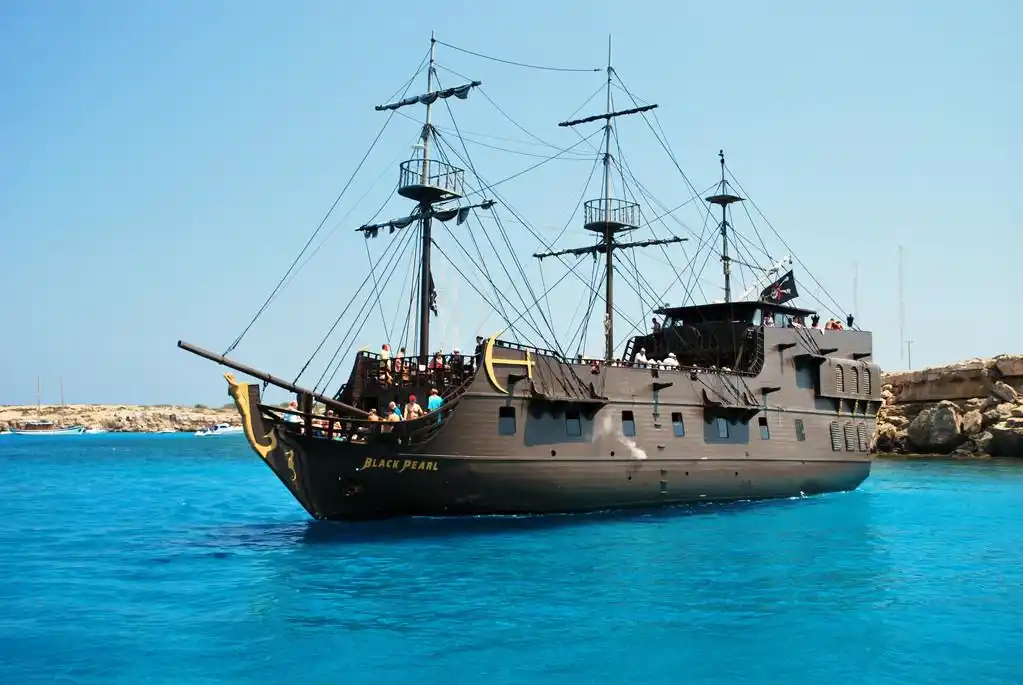 海盗船,海盗船在地中海邮轮之旅