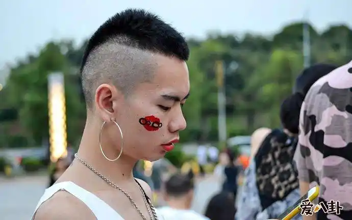 西红柿网络红人网红西红柿哥去哪里了他是如何走红的