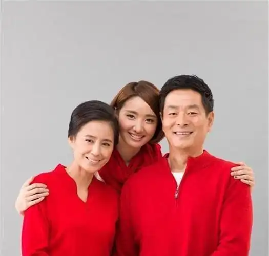 国家一级演员濮存昕与妻子40多年婚姻:打破爱情与婚姻不能言和论