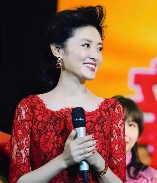 没想到!原本冲着"铁三角"看《老家伙》,却被56岁的周涛圈粉