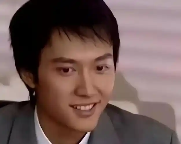 离婚3年再看人气下滑的冯绍峰才明白他的清醒之处