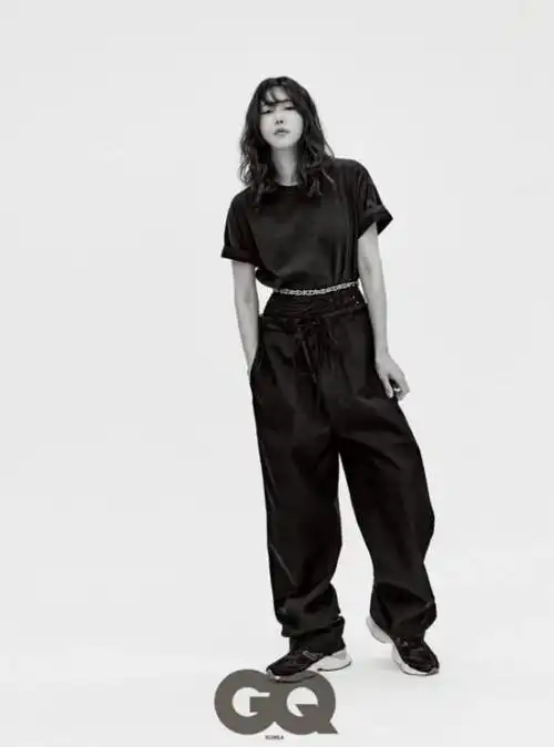 韩国女艺人李智雅最新杂志写真曝光