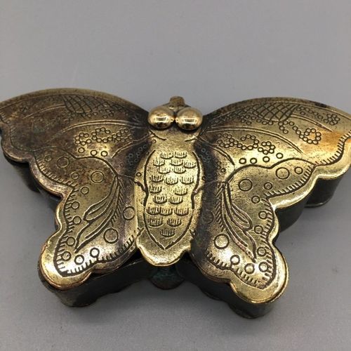 荣宝斋款蝴蝶形古铜器墨盒 古玩收藏批发 蝴蝶印泥盒