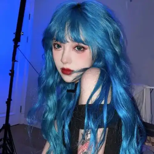 娇小染发社会女生头像图片