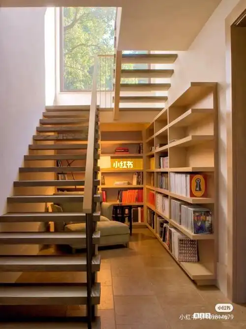 最后定的水泥楼梯直梯方案