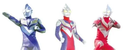 迪迦奥特曼里大古用神光棒变身的姿势有什么不同