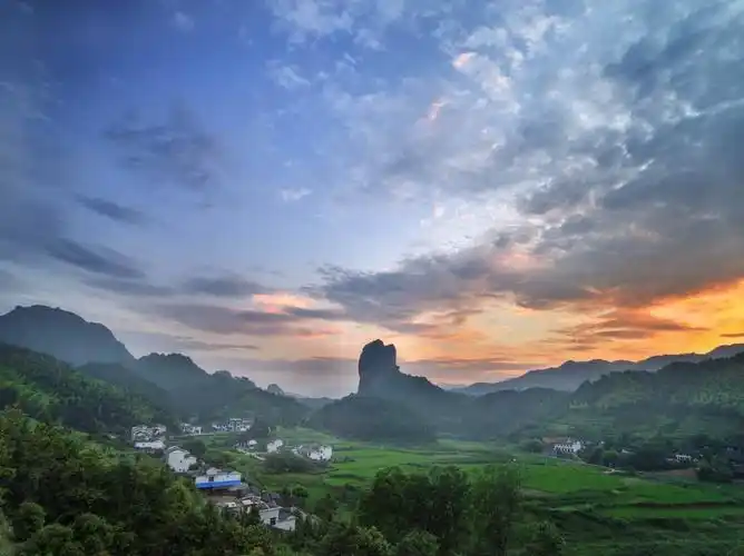 c,湘塘荷花 d,万塘石林 e,回龙寺风神洞,天坑 f,水庙玉女岩 g,最高峰