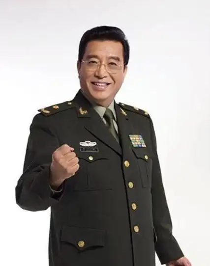 盘点一下演艺圈中谁的军衔最高?是潘长江?是韩红?还是李幼斌?