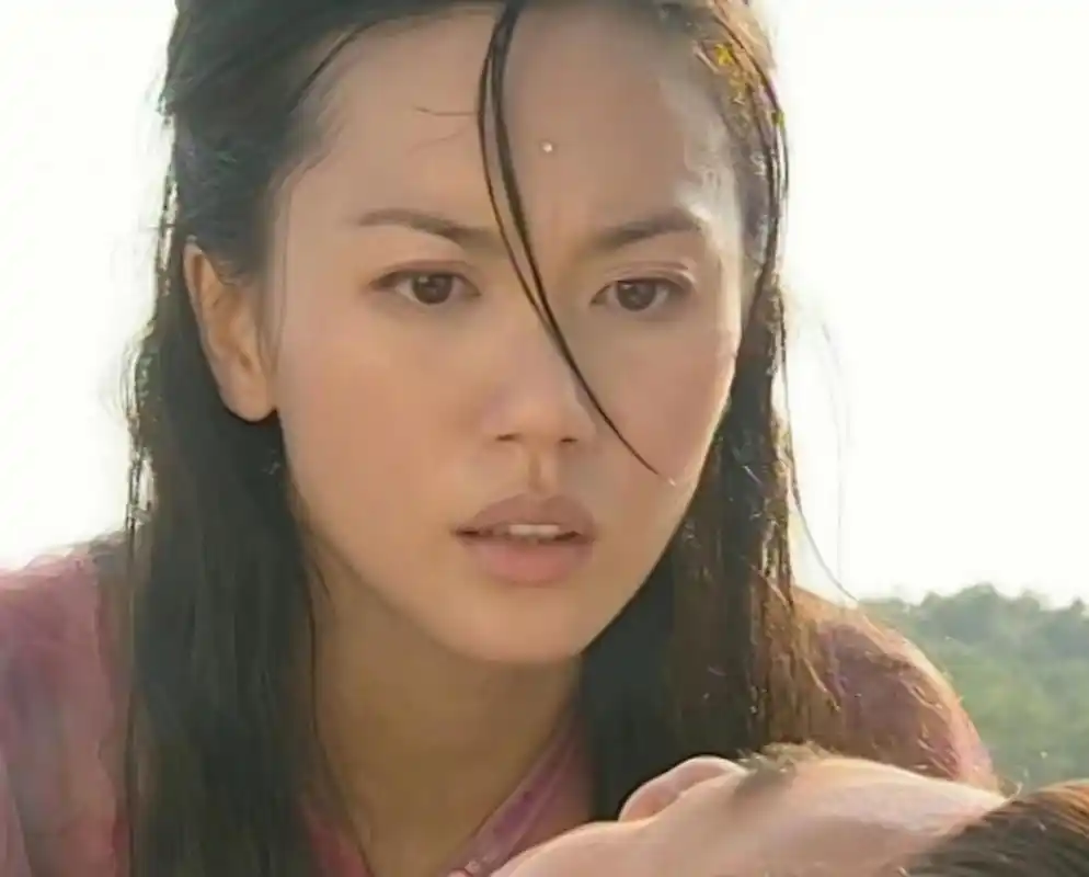 苏有朋版《倚天屠龙记》 最喜欢演殷素素的郭妃丽 美貌与智慧的化身