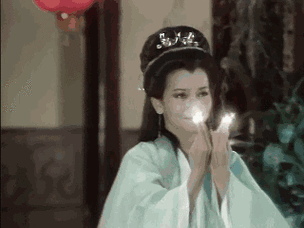 比如,白娘子和小青下凡的一青一白光圈