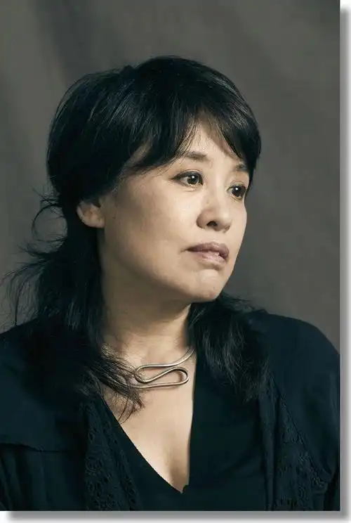 女性写作和写作的女性 | 尤迪特·赫尔曼对话翟永明