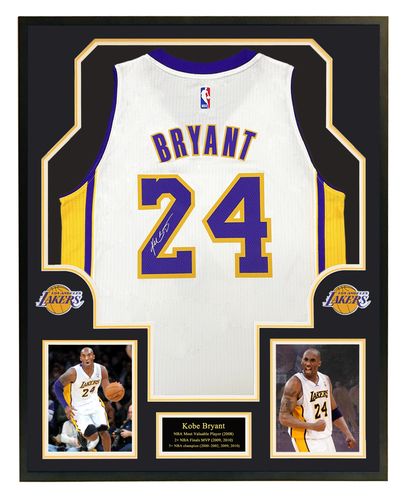 科比 亲笔签名球衣 kobe湖人队24号 含证书 收藏