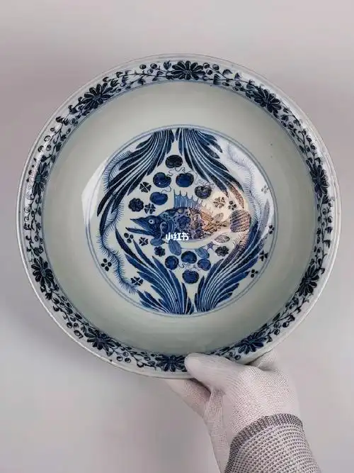 元青花鱼藻纹碗