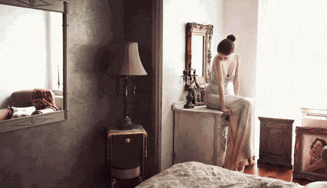 42岁林心如被嘲脸残,50岁杨澜机场照被骂像大妈,为什么中国女人这么怕