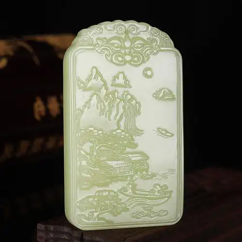 新疆和田玉黄口料山水意境牌吊坠外蒙料男女精雕山水挂件厂家供货